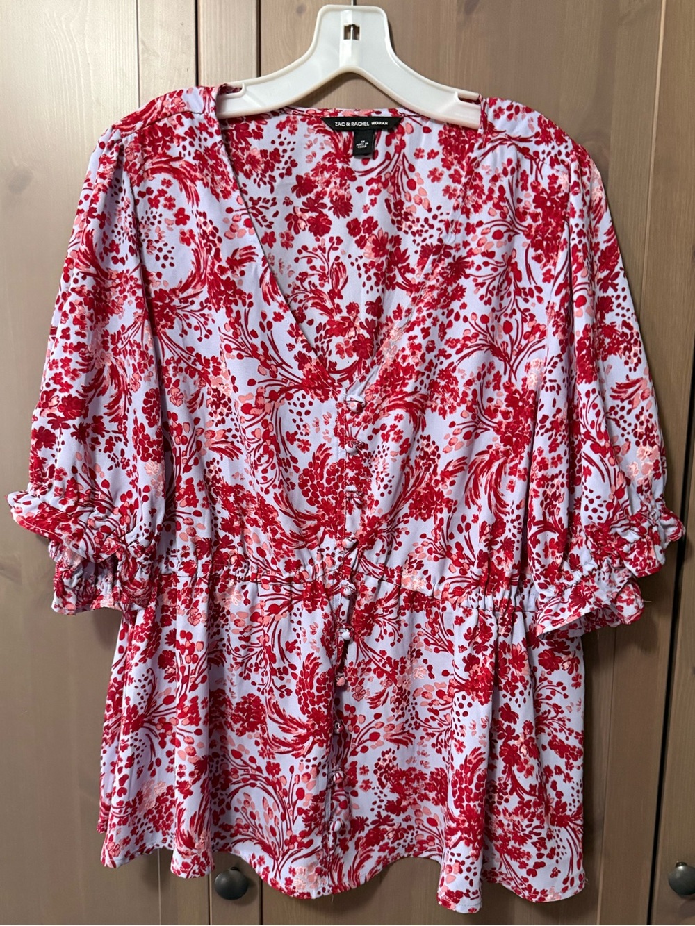 Zac & Rachel Red Floral With a Blueish Background V-Neck Tunic, Size 1X